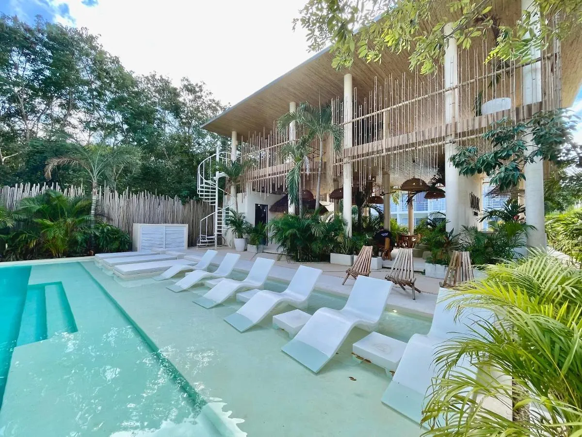 Beautiful Swim-Up Studio With Private Terrace, Pool And Jungle Gym Tulum