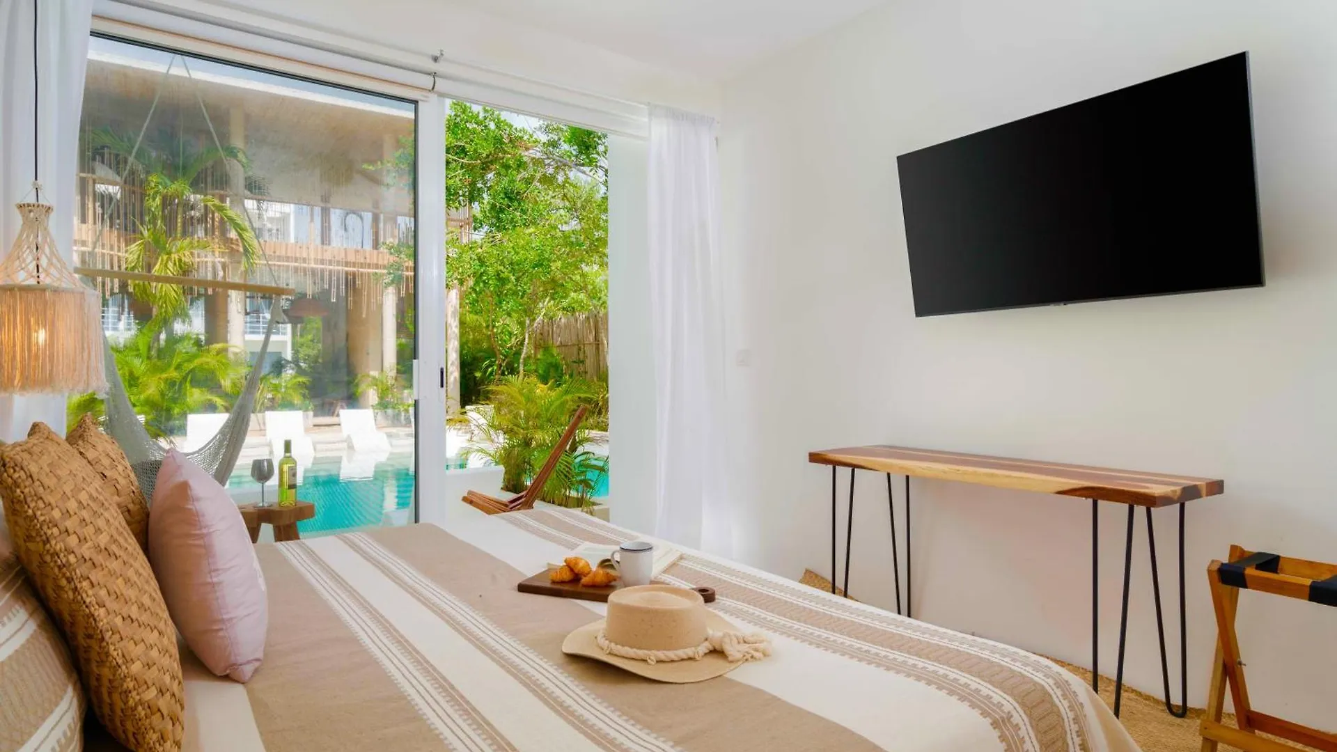 Beautiful Swim-Up Studio With Private Terrace, Pool And Jungle Gym Tulum Apartamento